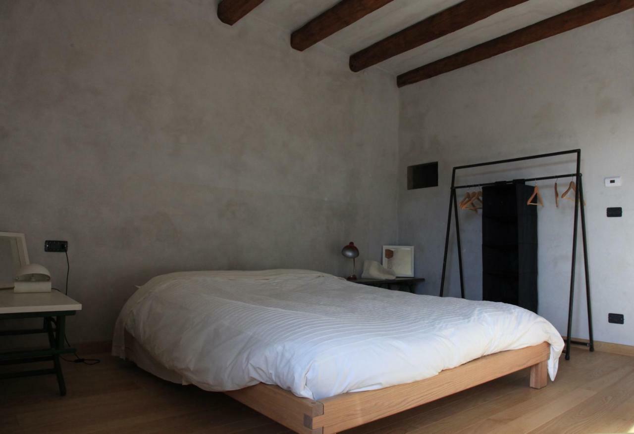 B&B Acaso Serralunga d'Alba Chambre photo